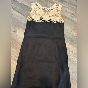 Loft beautiful linen dress with crochet detail